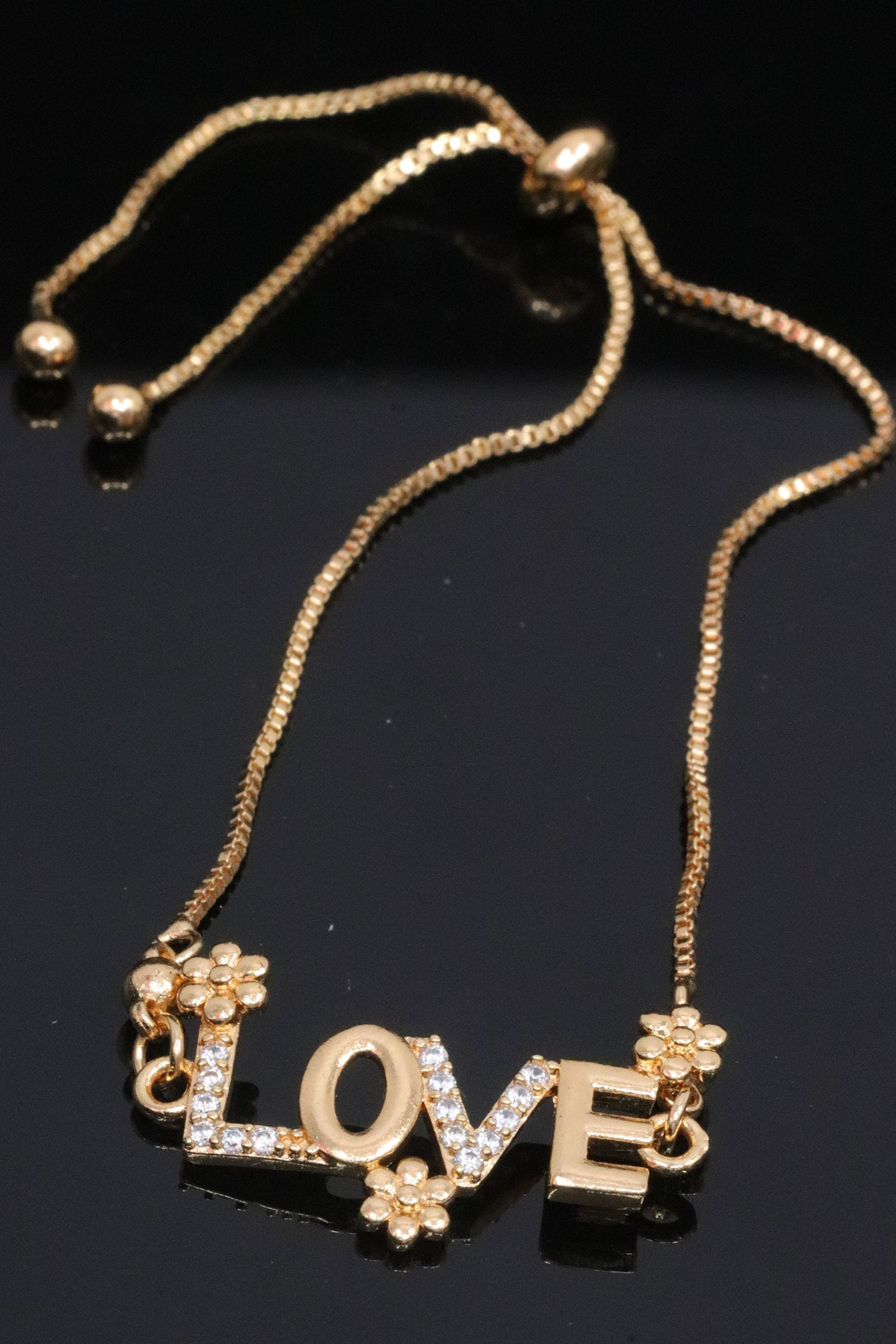 GOLD AD WOMENS BRACELET